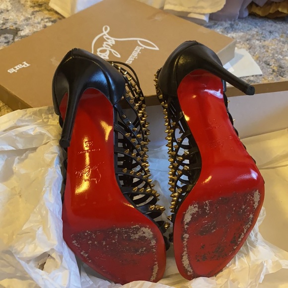 Like new, worn once to a wedding, very comfortable - Picture 9 of 13